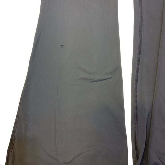 Gray Lululemon leggings with flare - Picture 3 of 6